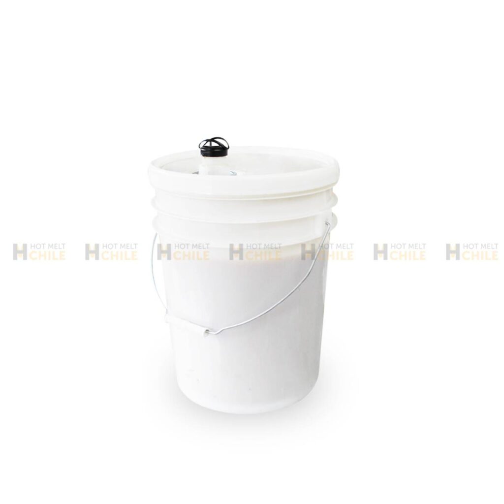 Adhesivo HM-6700 balde